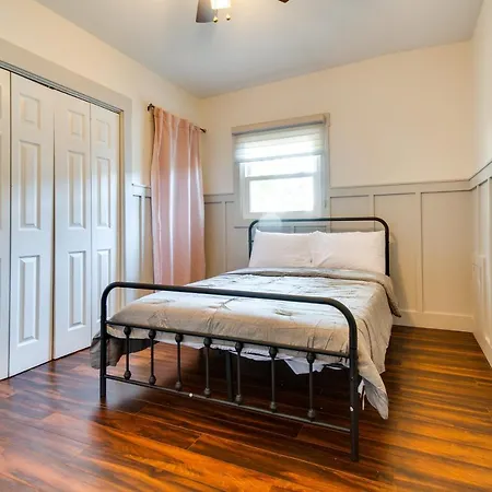 Updated Robinson Vacation Rental With Fireplace!