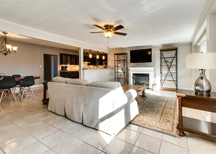 Hébergement de vacances Updated Vacation W/ Fireplace! Robinson