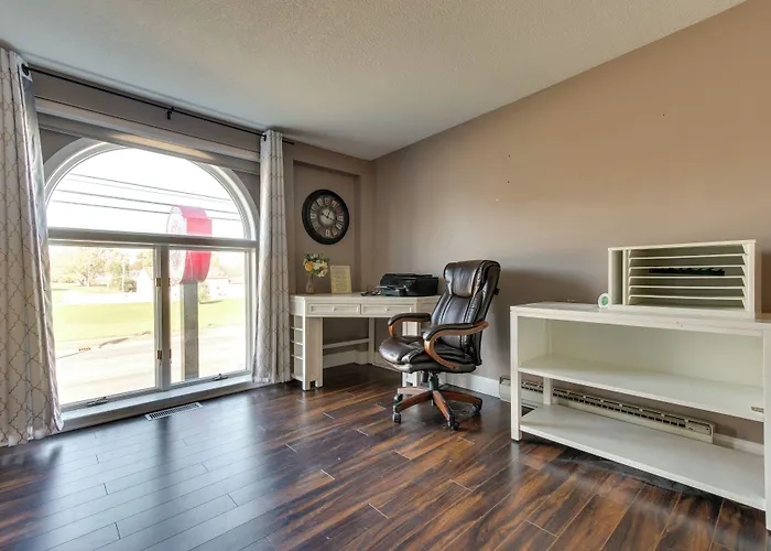 Updated Vacation W/ Fireplace! * Robinson